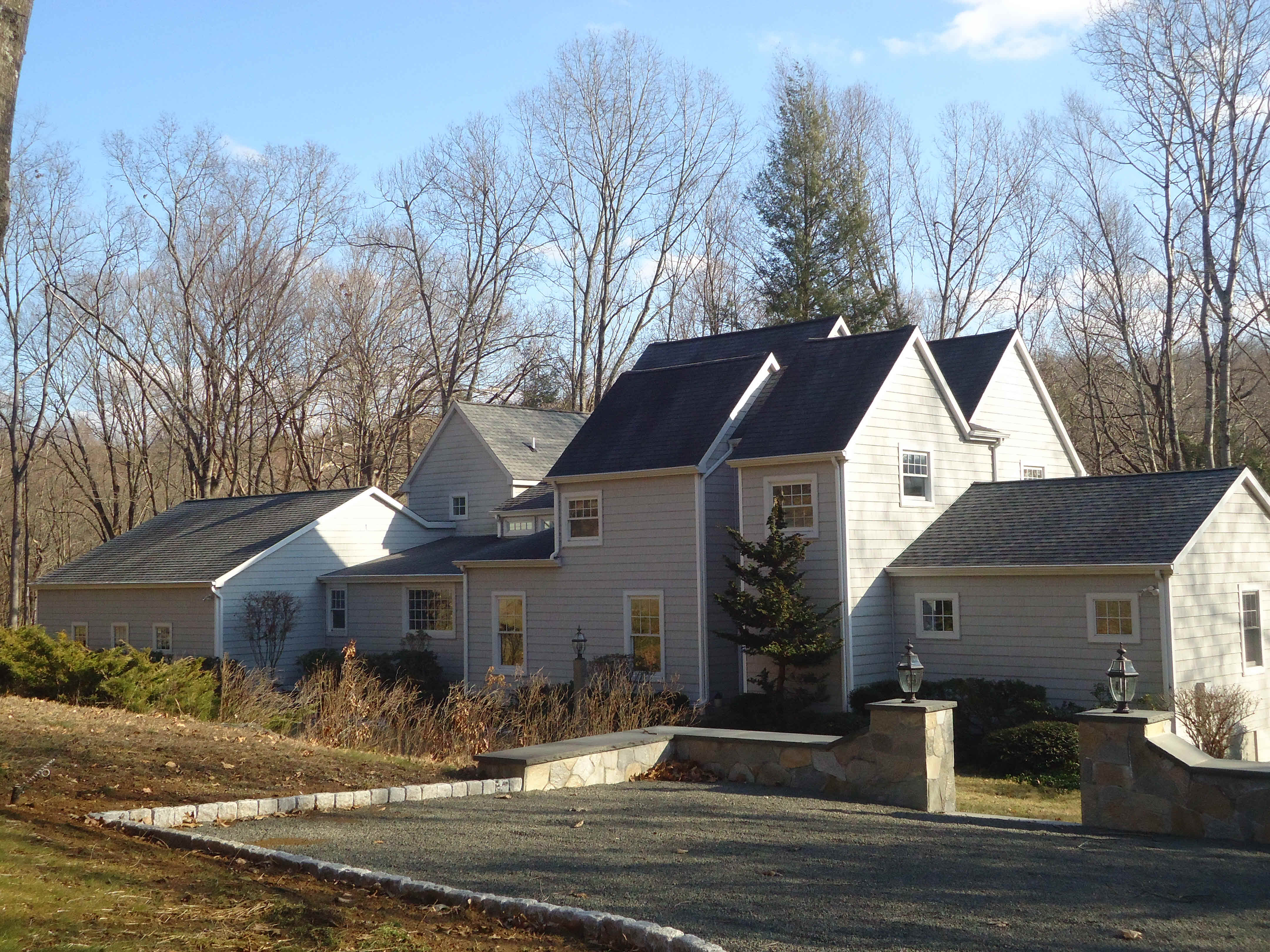 Building photograph for 9 LILLINONAH LAKE RD SOUTH